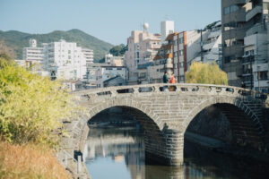 眼鏡橋｜フォトウェディング・前撮りに人気のロケーションスポット｜長崎でフォトウェディング・前撮りならウェディングセレクト！フォトウェディング