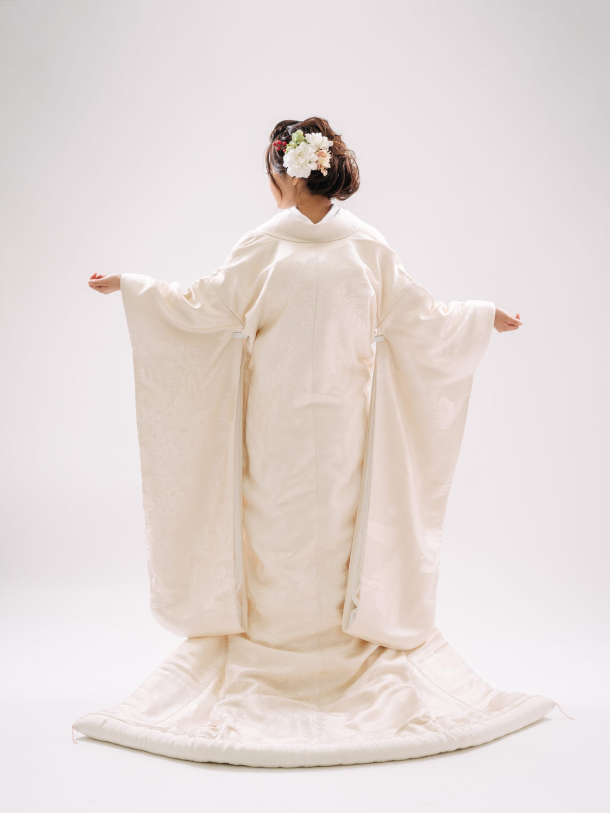 梅菊に鳳凰002 | 色打掛・白無垢の格安レンタル | 福岡・九州で和装の
