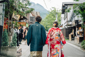 湯の坪街道｜フォトウェディング・前撮りに人気のロケーションスポット｜福岡・九州でフォトウェディング・前撮りならウェディングセレクト！フォトウェディング